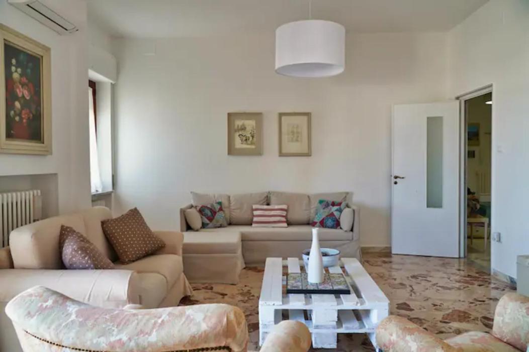 Casa Levante مونوبولي المظهر الخارجي الصورة
